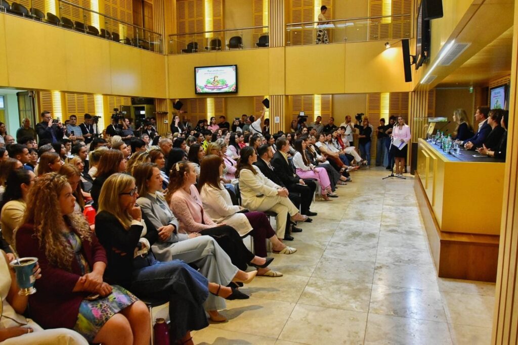 Parlamento de la Mujer 2026: promueven un proyecto de microcréditos para productoras rurales