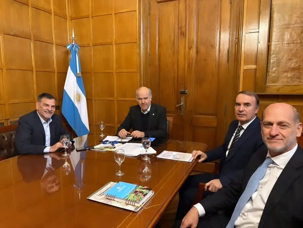 DEFENSA DEL SECTOR TABACALERO: Enrique Cornejo se reunió con el Secretario de Agricultura por el FET y proyectos para Güemes