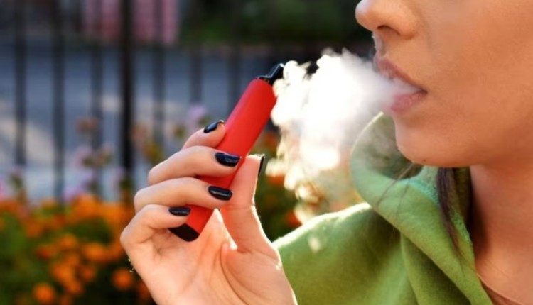 Críticas del CEO global de Philip Morris por la prohibición de vapeadores - E